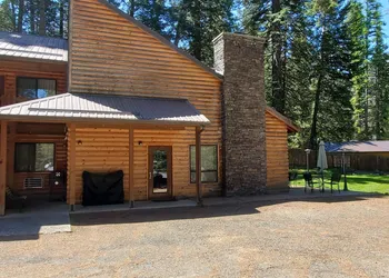 Eagle Cap Chalets hotel thumbnail 7