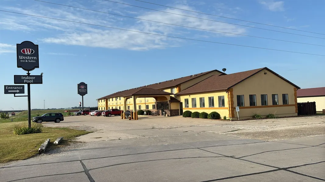 Western Inn & Suites hotel detail image 2