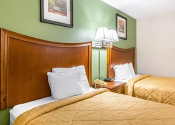 Quality Inn Homewood hotel thumbnail 5