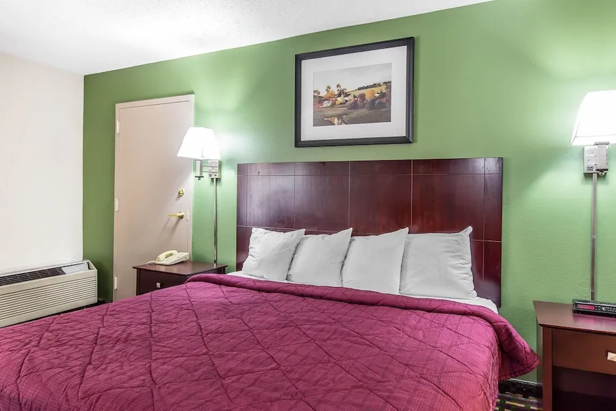 Quality Inn Homewood hotel detail image 6