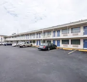 Motel 6 Anniston, AL hotel detail image 3