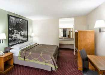 Super 8 by Wyndham Hope hotel thumbnail 4