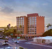 Holiday Inn Express & Suites Phoenix Midtown by IHG hotel detail image 3