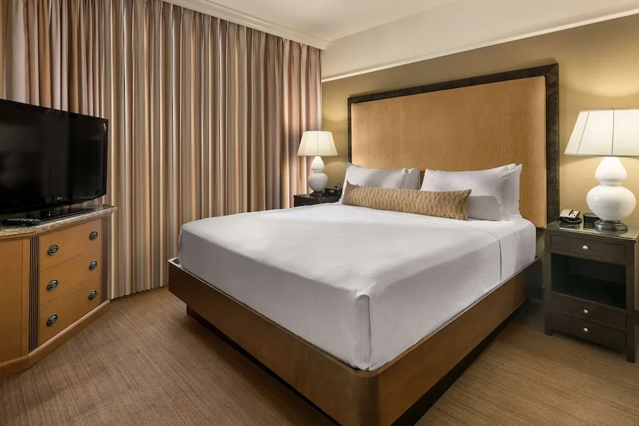 Sonesta Suites Scottsdale Gainey Ranch hotel detail image 6