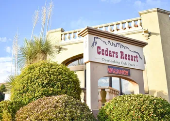 Cedars Resort hotel thumbnail 2