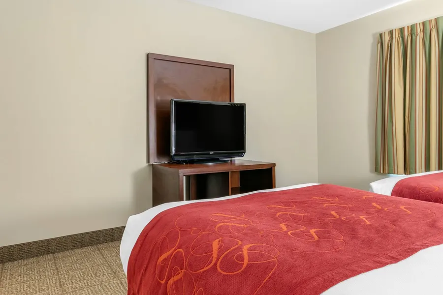 Comfort Suites Batesville hotel detail image 6