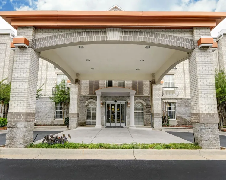 Quality Inn & Suites Little Rock West hotel detail image 2