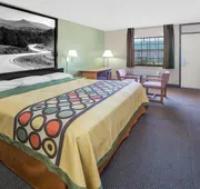 Super 8 by Wyndham Clarksville AR hotel detail image 7