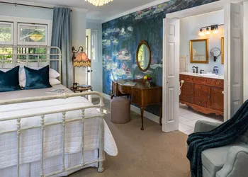 Arsenic and Old Lace B&B hotel thumbnail 7