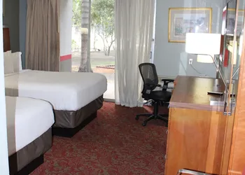Clarion Hotel Bakersfield North hotel thumbnail 5