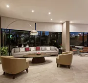 Holiday Inn Long Beach Airport Hotel and Conference Center by IHG hotel detail image 4