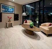 Holiday Inn Long Beach Airport Hotel and Conference Center by IHG hotel detail image 5