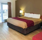 Garden Inn & Suites Oakland Airport hotel detail image 4