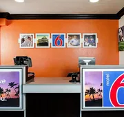 Motel 6 Modesto, CA - Downtown hotel detail image 4