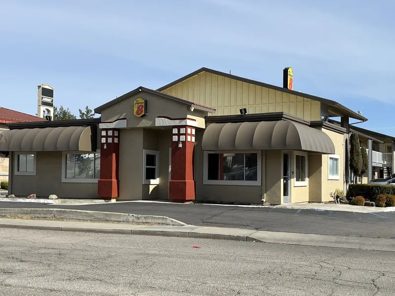 Super 8 by Wyndham Red Bluff hotel detail image 6