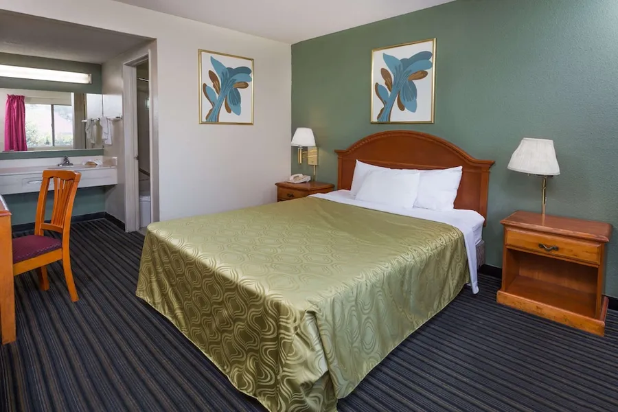 Days Inn by Wyndham in San Bernardino hotel detail image 6