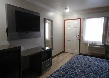 Americas Best Value Inn-Rialto hotel thumbnail 7