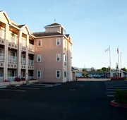 Howard Johnson by Wyndham Salinas hotel detail image 7