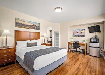 Sunbeam Motel hotel thumbnail 3