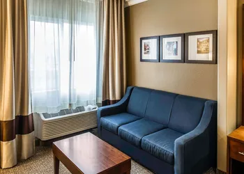Comfort Suites San Jose Airport hotel thumbnail 6