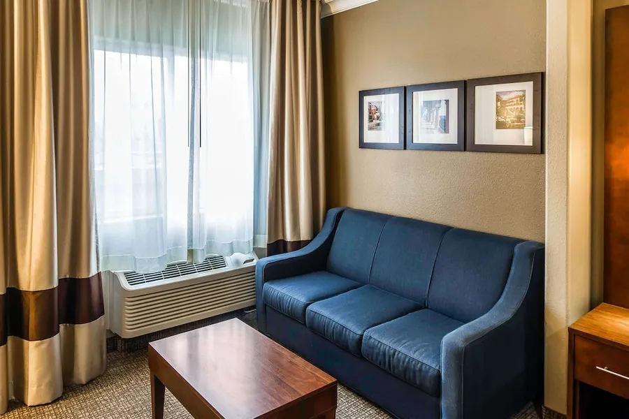 Comfort Suites San Jose Airport hotel detail image 6