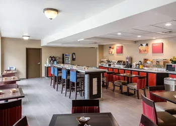 Comfort Suites San Jose Airport hotel thumbnail 8