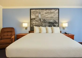 Creekside Inn & Suites hotel thumbnail 5
