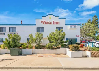 Vista Inn Motel hotel thumbnail 2