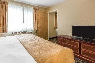 Quality Inn & Suites On the River hotel detail image 2