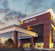 La Quinta Inn & Suites by Wyndham Denver Aurora Medical hotel detail image 3