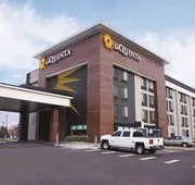 La Quinta Inn & Suites by Wyndham Denver Aurora Medical hotel detail image 4