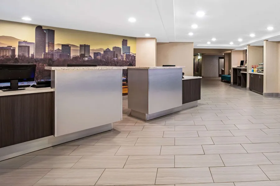 La Quinta Inn & Suites by Wyndham Denver Aurora Medical hotel detail image 6
