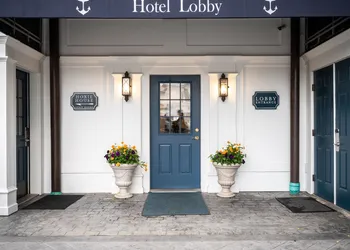 The Whaler's Inn hotel thumbnail 5