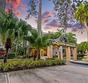 La Quinta Inn & Suites by Wyndham Coral Springs South hotel detail image 3