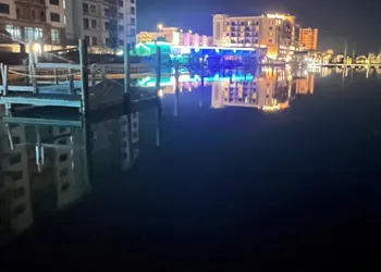 Barefoot Bay Resort & Marina hotel thumbnail 3