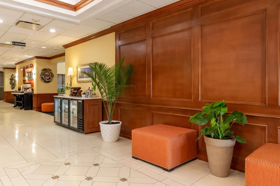 Hampton Inn & Suites Jacksonville Deerwood Park hotel detail image 6