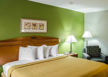 Baymont by Wyndham Pensacola at NAS Corry hotel thumbnail 2