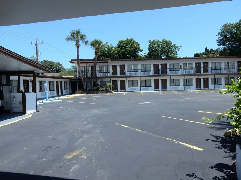Sunset Inn hotel detail image 2