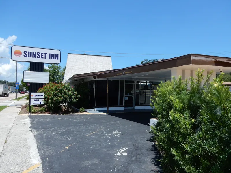 Sunset Inn hotel detail image 6