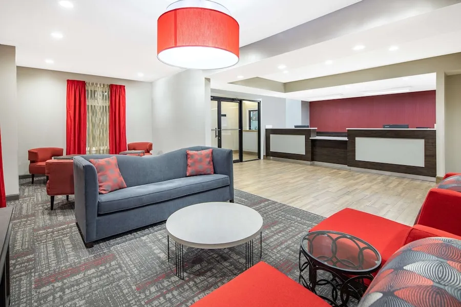 Ramada by Wyndham Alpharetta/Atlanta North hotel detail image 2