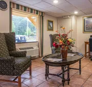 Econo Lodge Inn & Suites Columbus near Fort Benning hotel detail image 4