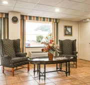 Econo Lodge Inn & Suites Columbus near Fort Benning hotel detail image 5
