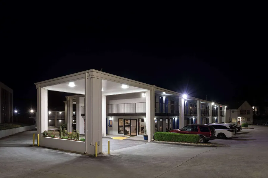 Days Inn by Wyndham Douglasville-Atlanta-Fairburn Road hotel detail image 2