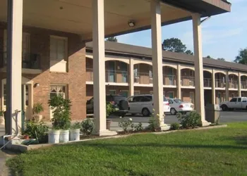 Scottish Inn & Suites hotel thumbnail 2