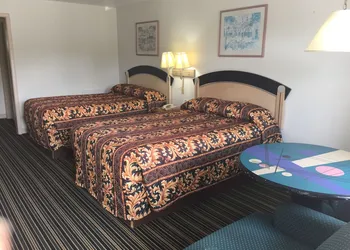 Scottish Inn & Suites hotel thumbnail 8