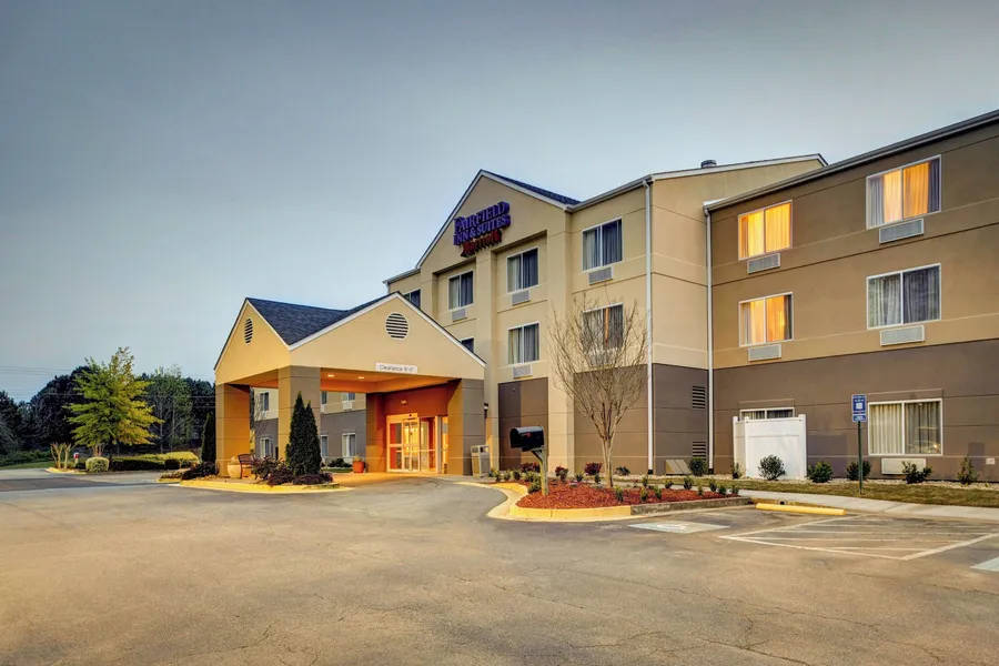 Fairfield Inn & Suites by Marriott Atlanta Suwanee hotel detail image 2
