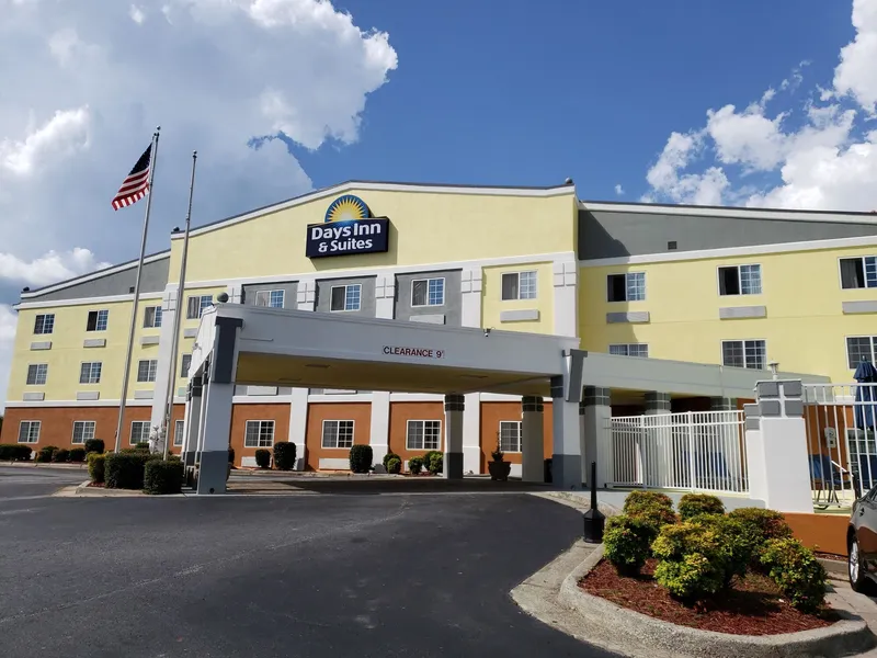 Days Inn & Suites by Wyndham Union City hotel detail image 2