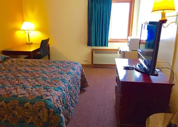 Executive Inn and Suites hotel thumbnail 4