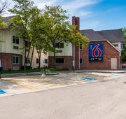 Motel 6 Arlington Heights, IL - Chicago North Central hotel detail image 3