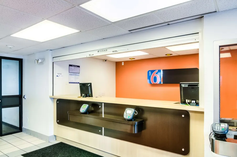 Motel 6 Arlington Heights, IL - Chicago North Central hotel detail image 6